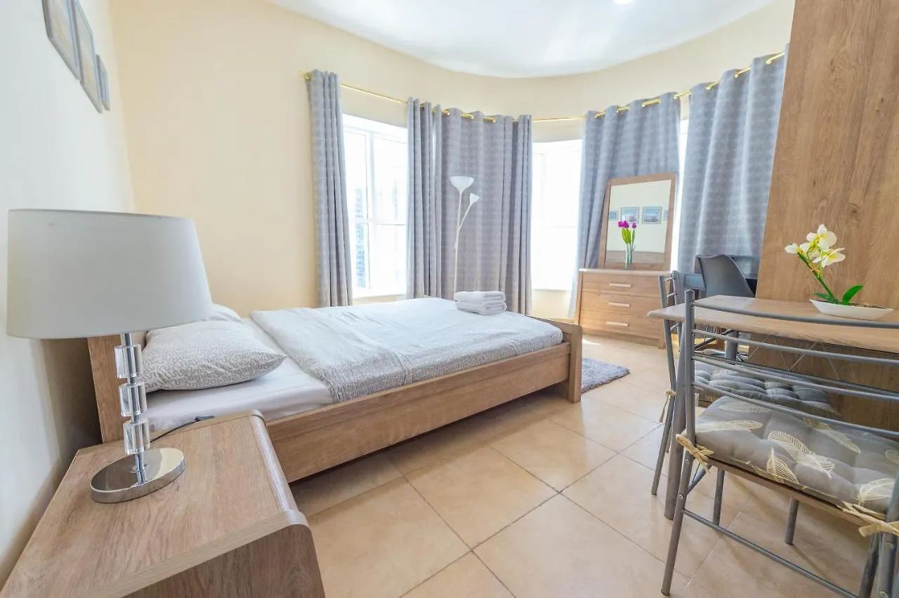 Luxury Escapes - Modern Budget Studio With Balcony In Jlt! Dubai 0*,